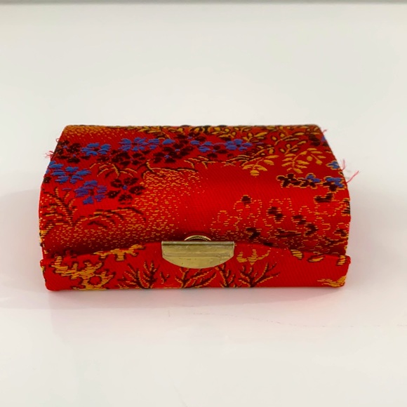Vintage Asian Floral Lipstick Case with Mirror - Picture 7 of 12